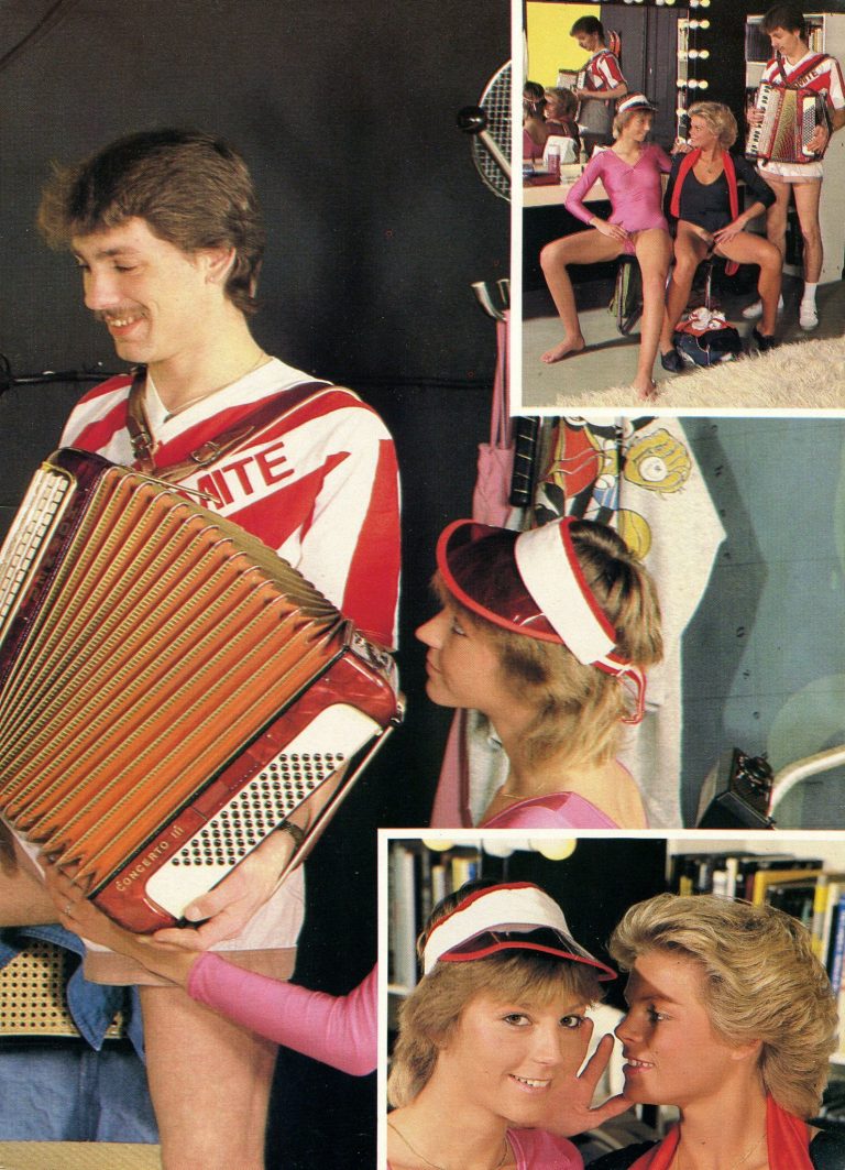 Classic Porn - Vintage Teen Threesome