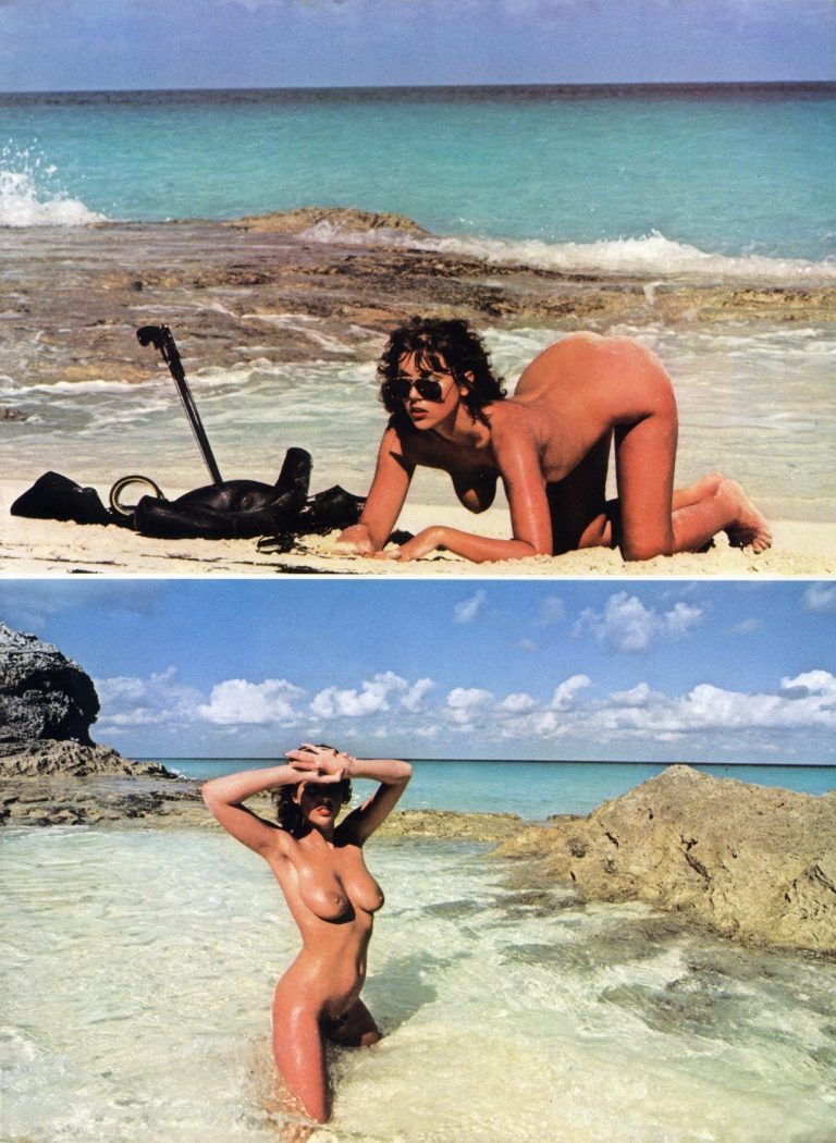 Hot Naked Retro Babes